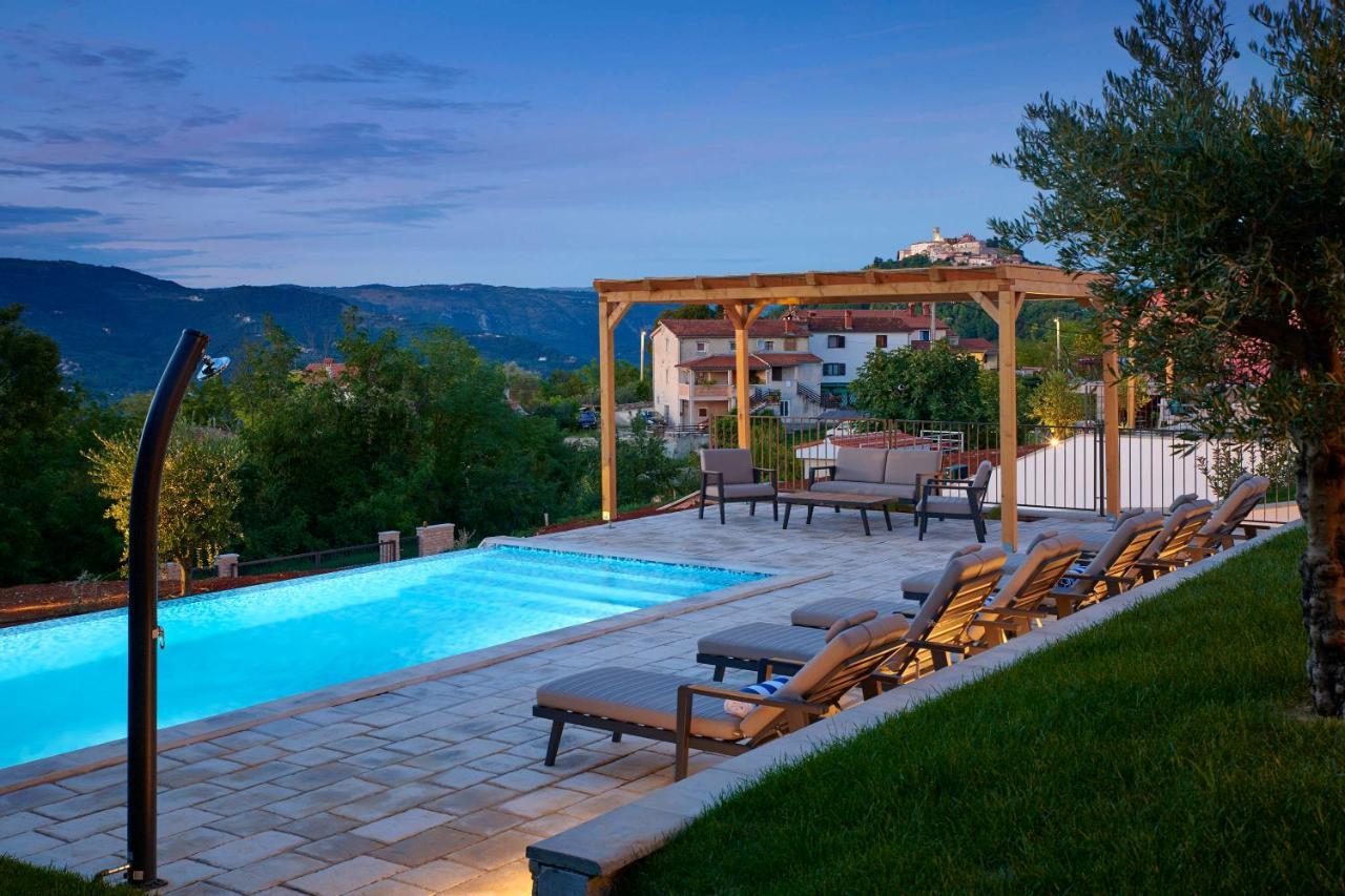 Vilă Motovun Villas *